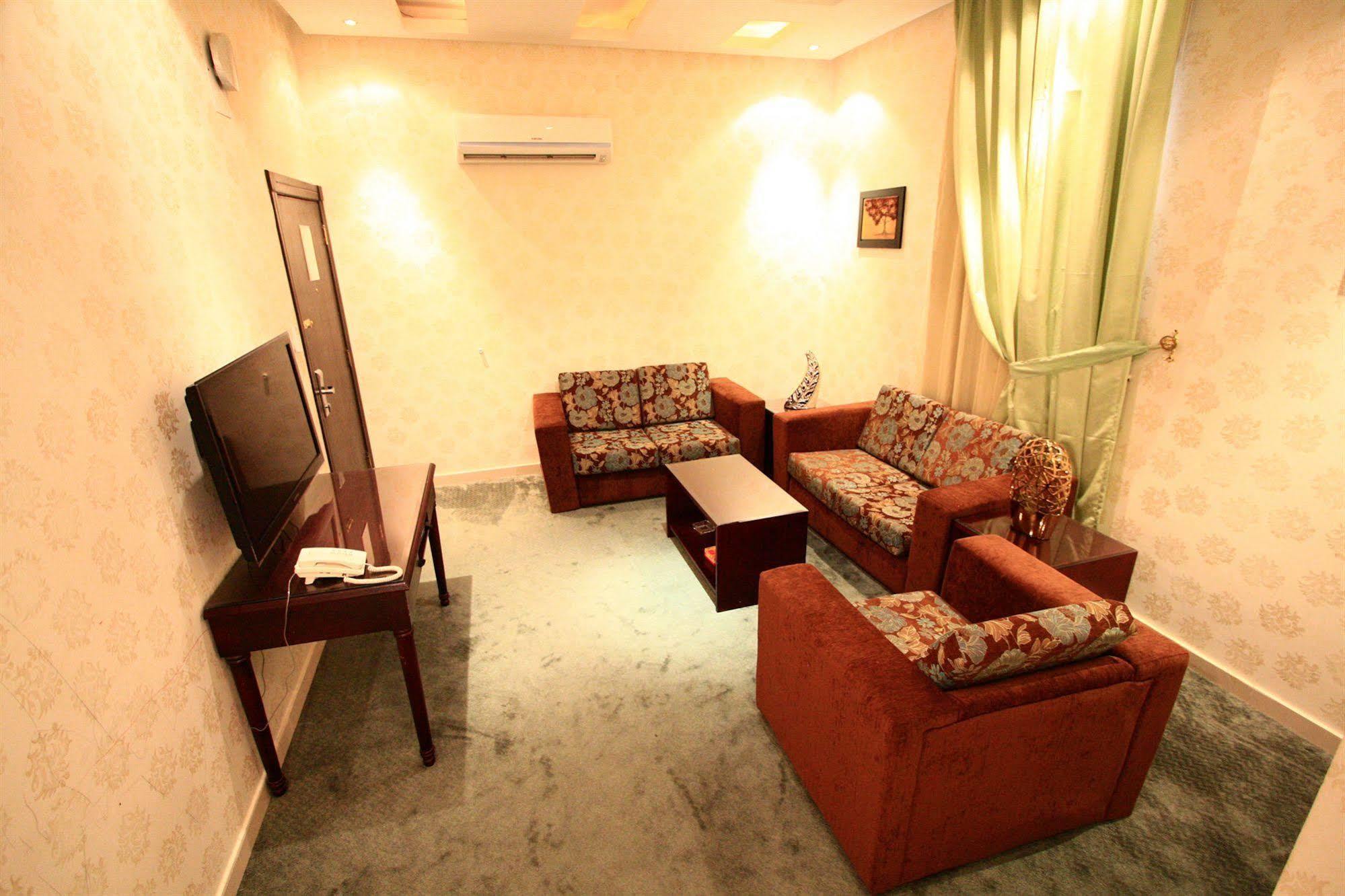 Rest Night Hotel Suites- Al Falah Riadh Exterior foto