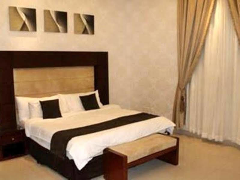 Rest Night Hotel Suites- Al Falah Riadh Exterior foto